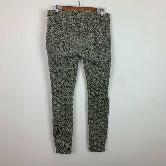 Cabi size 6 printed skinny denim jeans style# 5083 - Picture 9 of 10